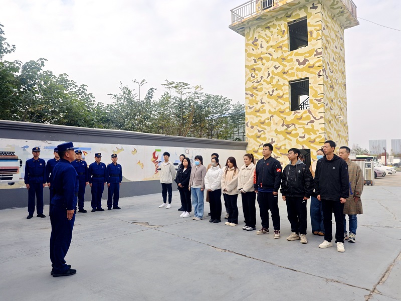 智引公司走进西咸大道消防救援站旅行体验学习